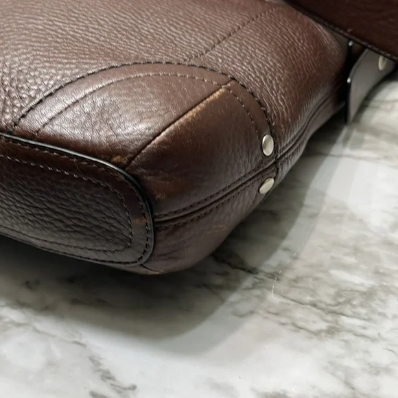 Coach Vintage Brown Pebbled Leather Crossbody Shoulder Bag Sling in GUC - Picture 7 of 16